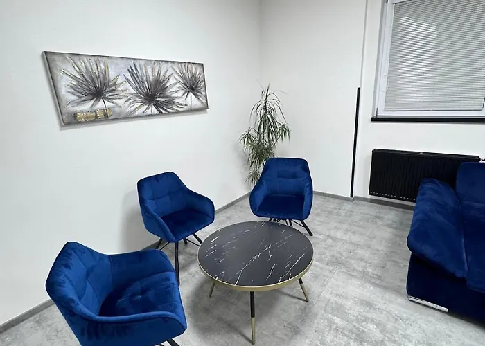 Deluxe Apartment *